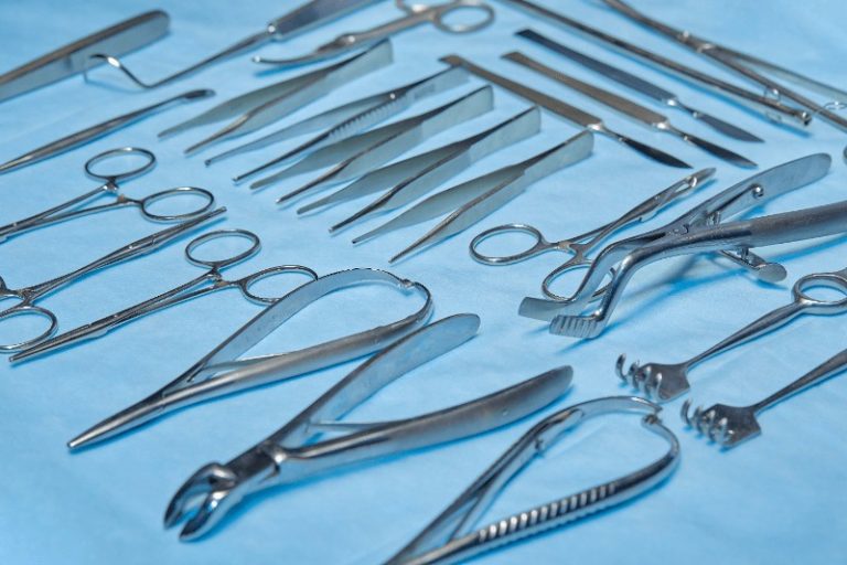 Explorando Nossa Coleção de Pinças Cirúrgicas - Endoblog